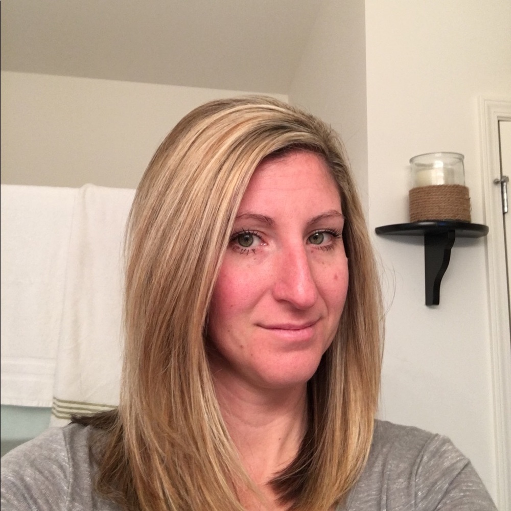 Meet your Posher, Ashley